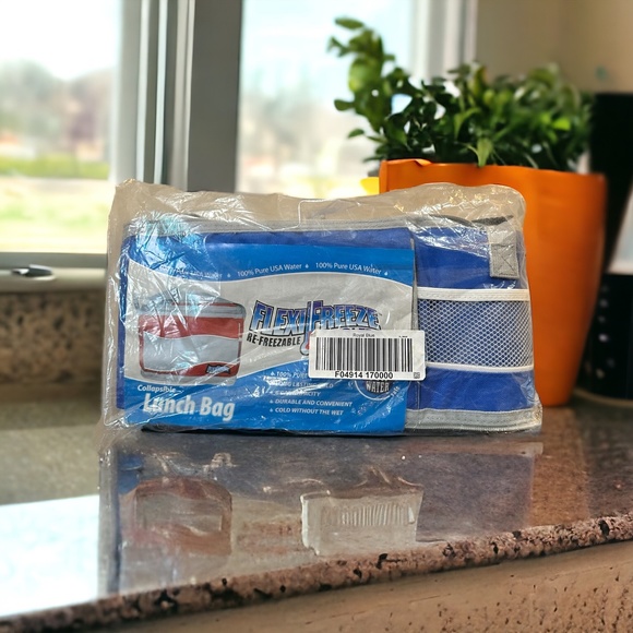 FlexiFreeze Re-Freezable Coolers Collapsible Lunch Bag - Picture 1 of 5